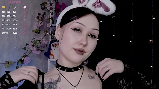 ThoraHaring online show from 04-07-26, 04:35