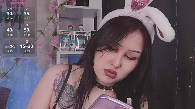 ThoraHaring online show from 04-21-26, 04:41