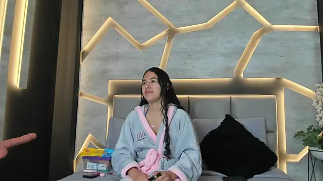 SilkNyx online show from 02-20-26, 01:33