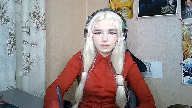 Snapshot of MilaTyan chatting on 04-23-26, 05:04 MilaTyan online show from 04-23-26, 05:04