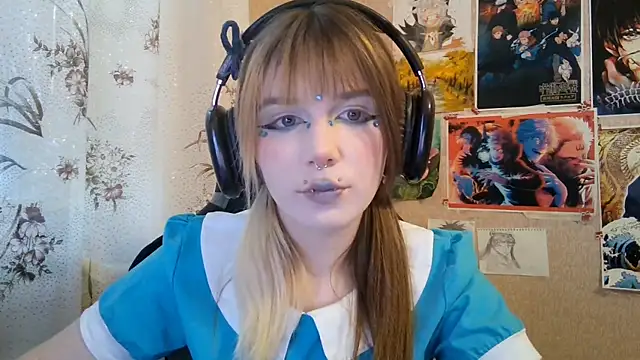 Snapshot of MilaTyan chatting on 07-01-26, 02:18 MilaTyan online show from 07-01-26, 02:18
