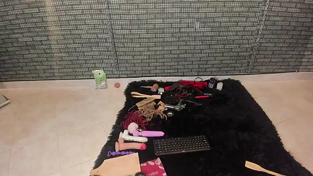 hillary bigbutt online show from 04-19-26, 11:53