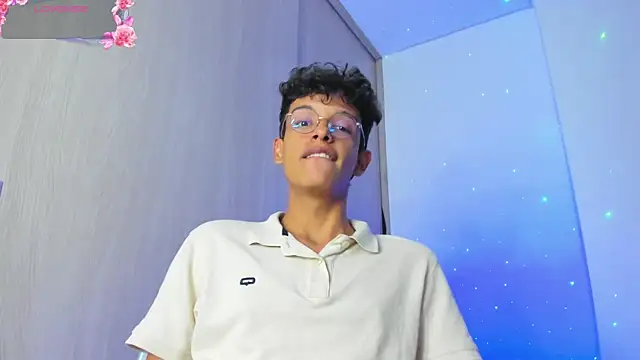 Maxfrost1 online show from 04-07-26, 02:23