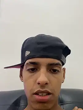 Alee 2005 online show from 04-11-26, 05:56