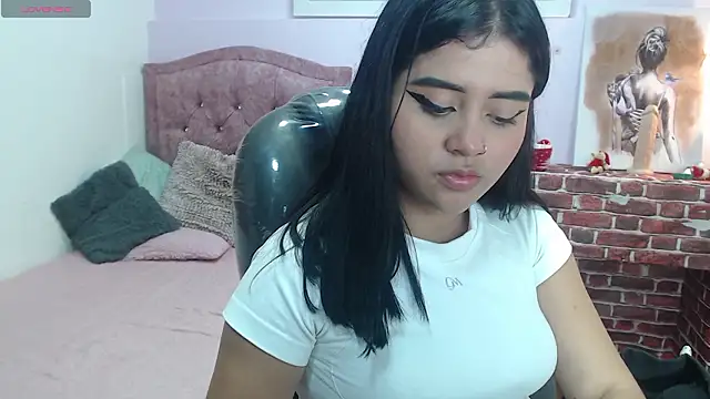 mila quin online show from 03-11-26, 08:04