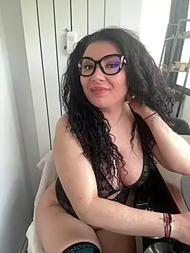 EvaPatricia online show from 04-28-26, 11:15