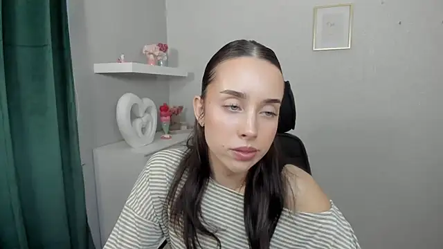 Snapshot of AdeleSolo chatting on 05-01-26, 05:34 AdeleSolo online show from 05-01-26, 05:34