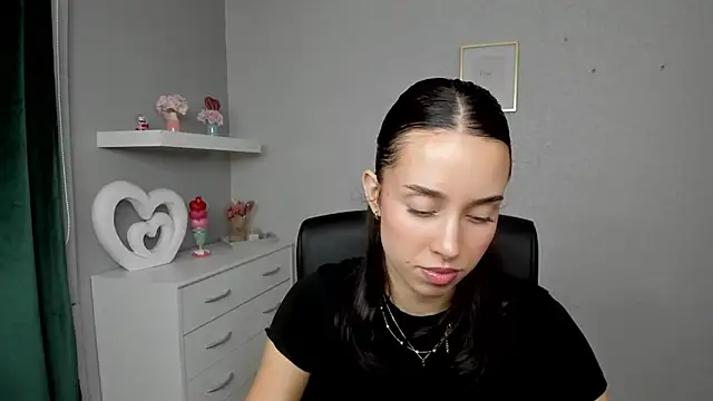 Snapshot of AdeleSolo chatting on 06-02-26, 05:31 AdeleSolo online show from 06-02-26, 05:31