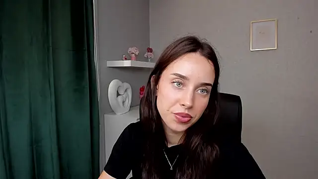 Snapshot of AdeleSolo chatting on 06-08-26, 10:26 AdeleSolo online show from 06-08-26, 10:26