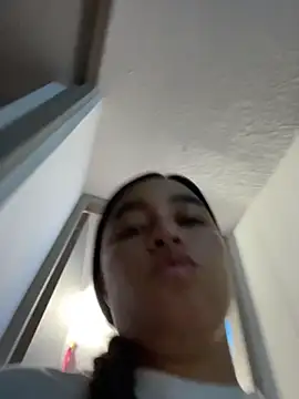 I Samanthaa online show from 04-21-26, 01:42