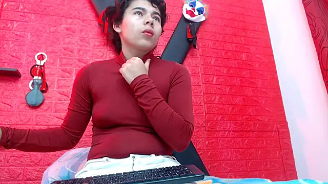 skinnysexy18 online show from 02-26-26, 01:32