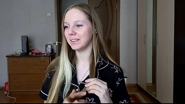 VictoriaDeese online show from 02-22-26, 04:35