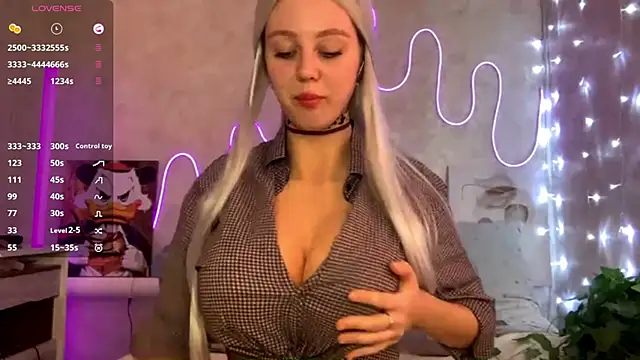 VictoriaDeese online show from 05-26-26, 04:19