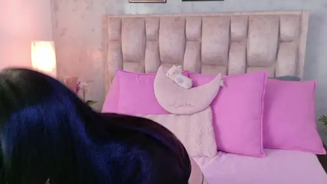 IsabellaRossi online show from 05-29-26, 06:50