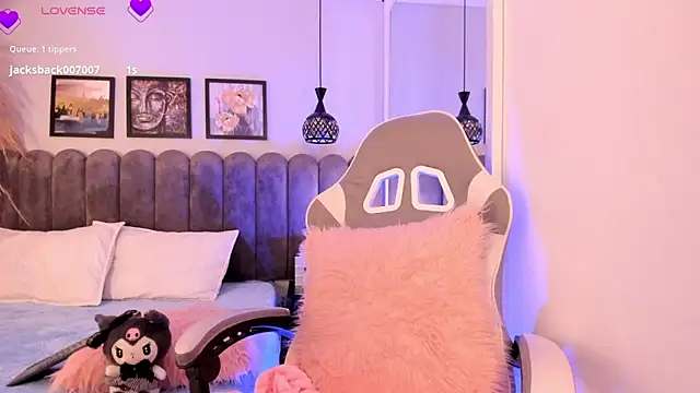 Bella  Peach online show from 04-11-26, 07:56