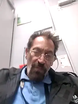 Snapshot of Costy601 chatting on 04-30-26, 11:20 Costy601 online show from 04-30-26, 11:20