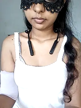 ASHANYA JAYASOORIYA online show from 07-12-26, 03:52