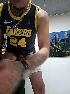 Valentino dominusSex online show from 04-04-26, 09:01