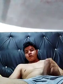 Snapshot of osito19cm chatting on 02-19-26, 02:29 osito19cm online show from 02-19-26, 02:29