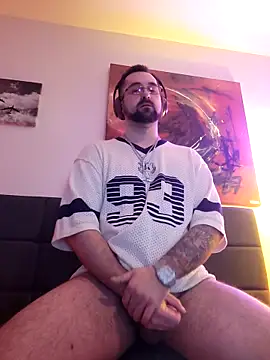 LargeLith online show from 02-28-26, 09:49