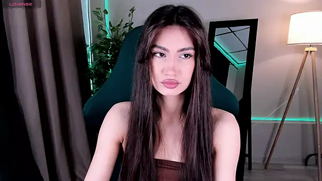 Adele Lanea online show from 05-15-26, 12:06