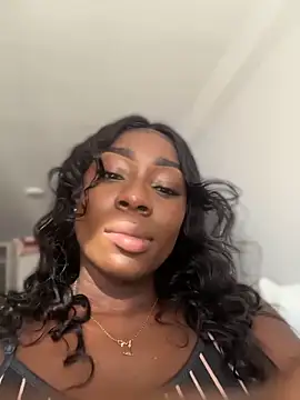 ZarahFerreira online show from 04-12-26, 10:04