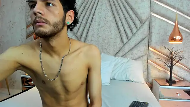 Snapshot of LuckySammer chatting on 03-01-26, 01:57 LuckySammer online show from 03-01-26, 01:57