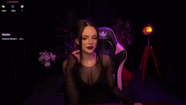 Wild Alice me online show from 05-29-26, 03:21