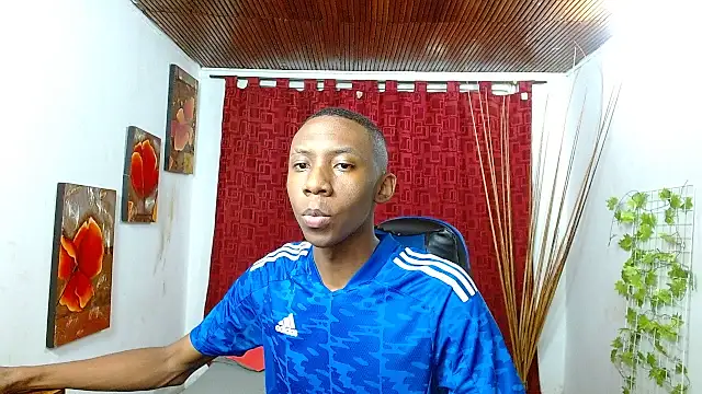 milo018 online show from 04-30-26, 02:34
