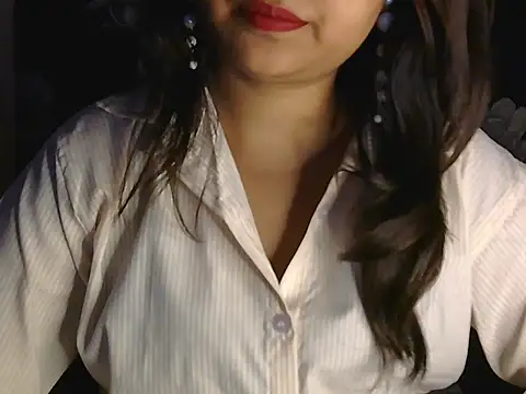 Snapshot of sassy_slut_69 chatting on 05-28-26, 04:43 sassy slut 69 online show from 05-28-26, 04:43