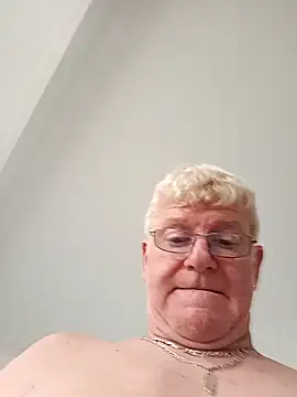 olivbisoumis online show from 03-07-26, 06:21