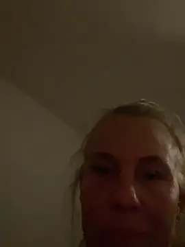 nastyblondemilf online show from 02-19-26, 07:32