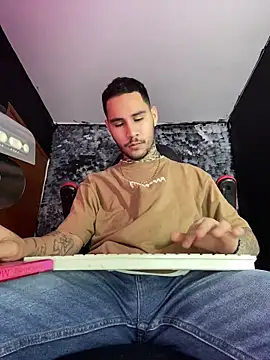 king of desire online show from 07-11-26, 05:04