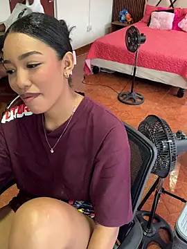 Snapshot of kali_rousse chatting on 03-06-26, 12:23 kali rousse online show from 03-06-26, 12:23