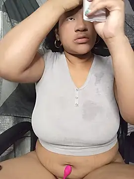 gigiblue89 online show from 06-24-26, 08:02