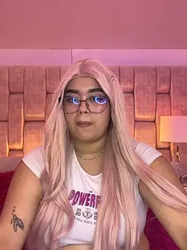 AnniJones online show from 04-11-26, 08:18