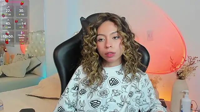 LuuluBerry online show from 02-24-26, 07:56