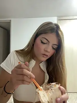 meggan    online show from 02-26-26, 07:40