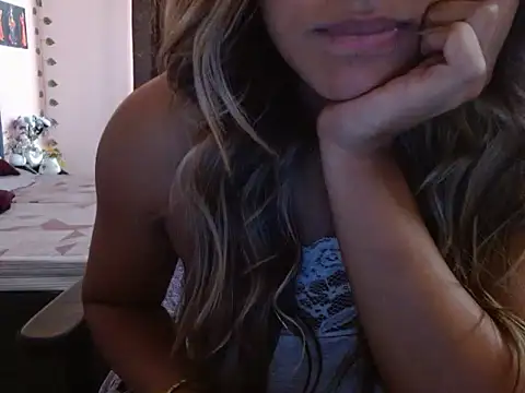 Snapshot of GymFreak25 chatting on 05-21-26, 06:20 GymFreak25 online show from 05-21-26, 06:20