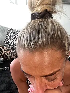 ScarlettGold  online show from 03-31-26, 09:53