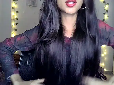 Snapshot of SIKSHA_SINGH chatting on 06-11-26, 12:32 SIKSHA SINGH online show from 06-11-26, 12:32