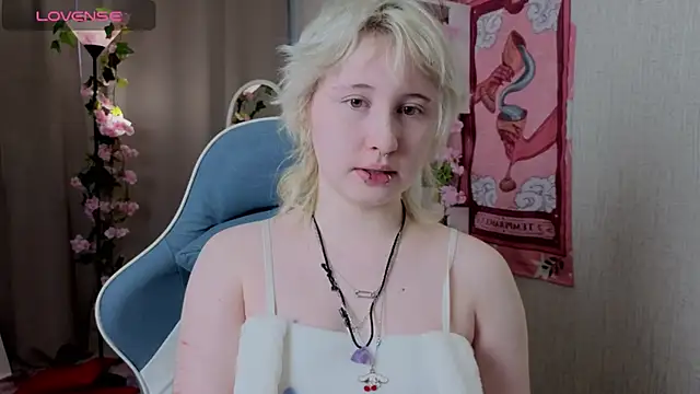 May leaf online show from 03-04-26, 01:44