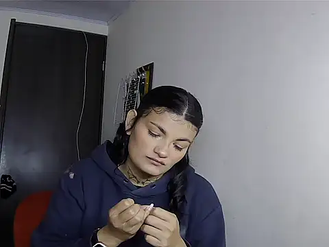 xoxo Gotic online show from 02-24-26, 11:58