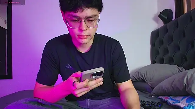 Jean Martiiinez online show from 03-18-26, 10:02