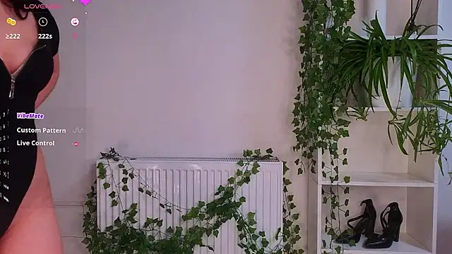 Snapshot of Viksinite chatting on 02-26-26, 07:57 Viksinite online show from 02-26-26, 07:57