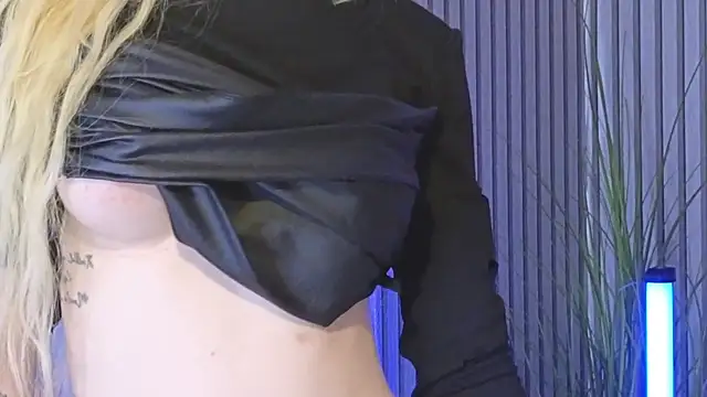 KarmaArms online show from 04-07-26, 12:00