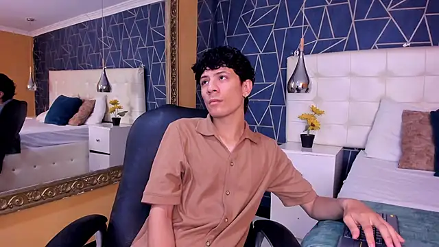 LeoFeniix online show from 03-06-26, 03:58