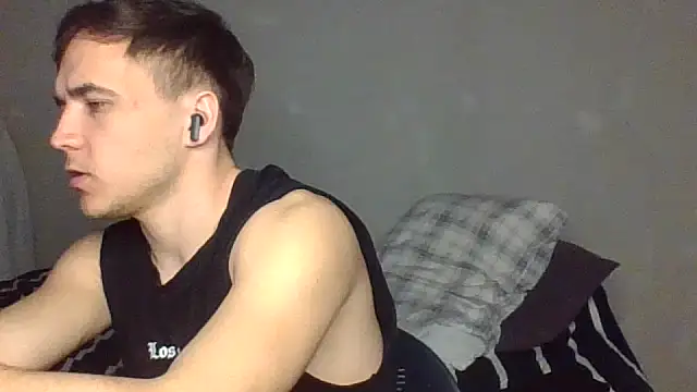 Snapshot of Denis_sport chatting on 05-15-26, 03:41 Denis sport online show from 05-15-26, 03:41