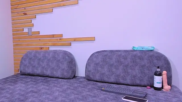 dreikk  online show from 03-25-26, 01:39