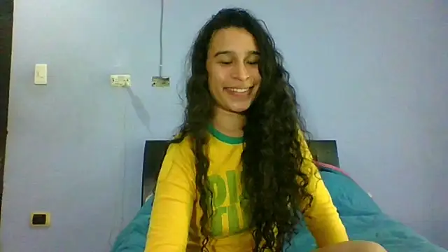 Snapshot of scarlettscottx_ chatting on 06-07-26, 02:59 scarlettscottx online show from 06-07-26, 02:59
